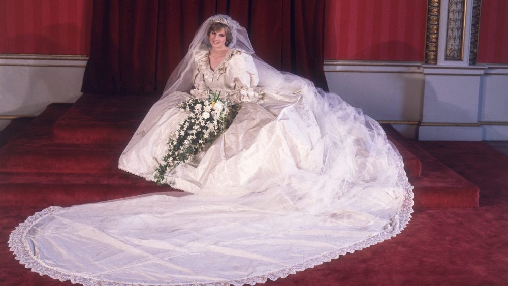 Princess Diana Wedding Dress 04 e1720016323719
