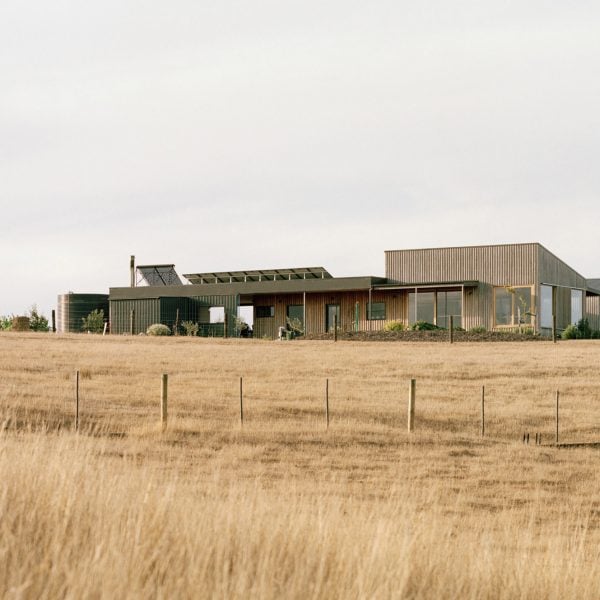 heathers off grid house gardiner architects architecture residential australia dezeen 2364 hero