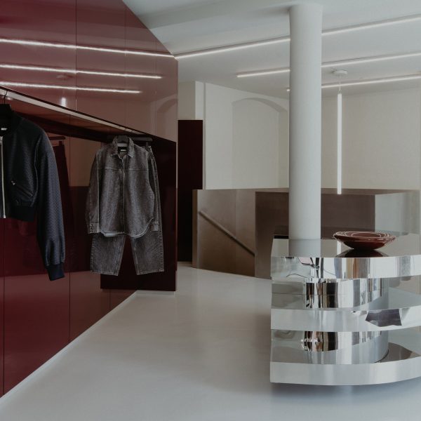 rotate store dezeen 2364 col 3