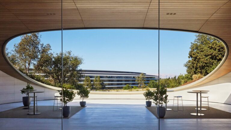 apple park observaory apple dezeen 2364 col hero