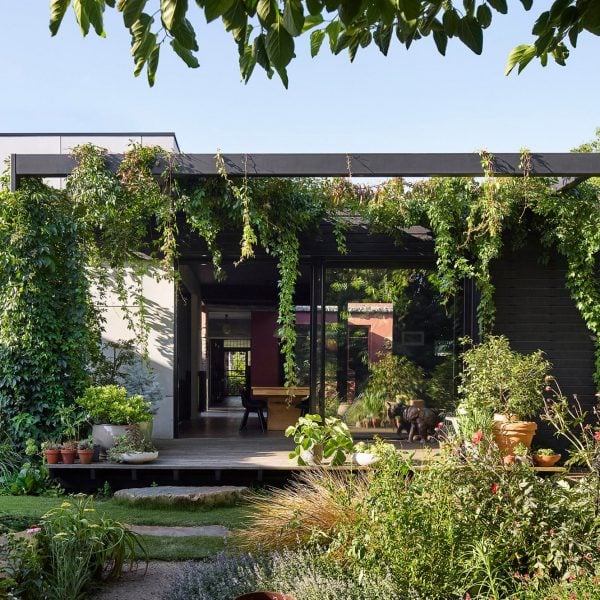 gardeners house splinter society renovation extension architecture residential australia dezeen 2364 hero