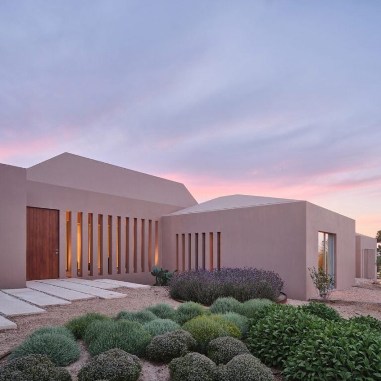 nomo studio zenith house sq dezeen 2364 col 1 852x852