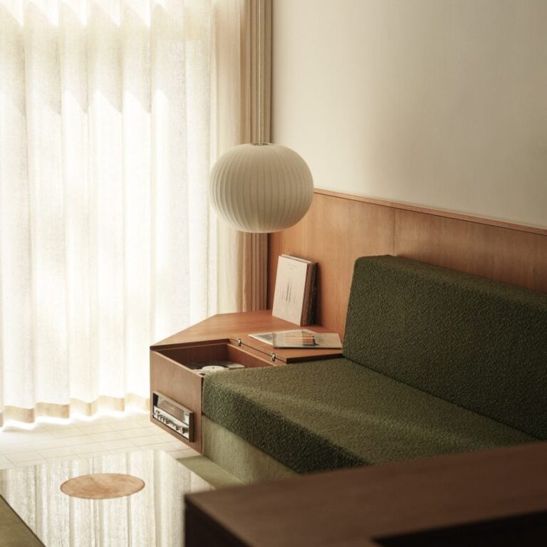 studio hagen hall pine heath renovation sq dezeen 2364 col 0 852x852